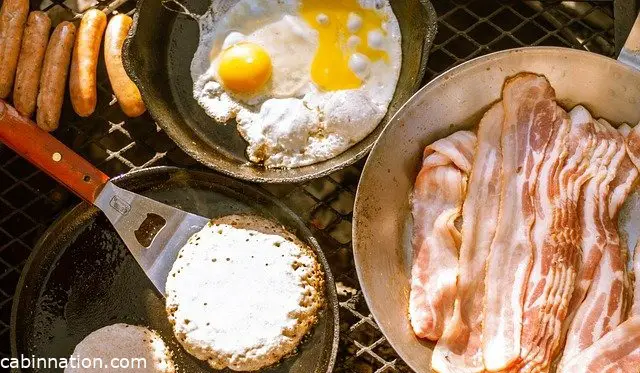 Best Cast Iron Griddle For Tasty Bacon and Eggs